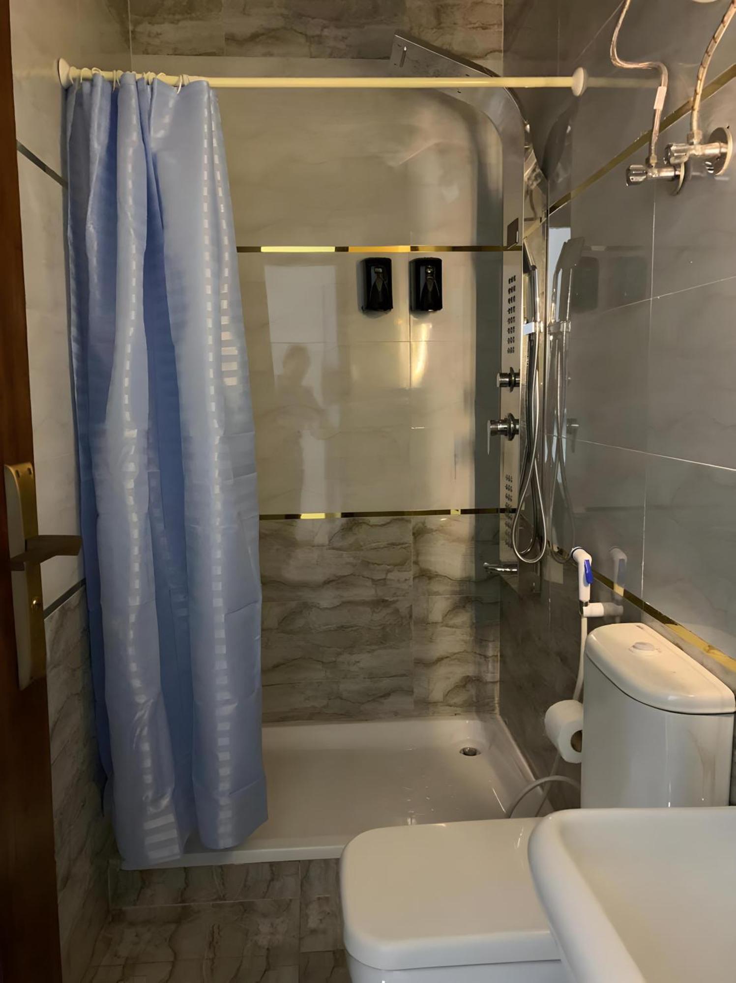 Lucky Hostel Cairo Ngoại thất bức ảnh
